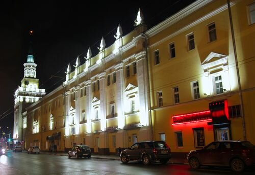 Воскресениские казармы Ярославля освещены светодиодными светильниками LumenPRO